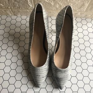 Banana Republic Gray Embossed Heels 7.5